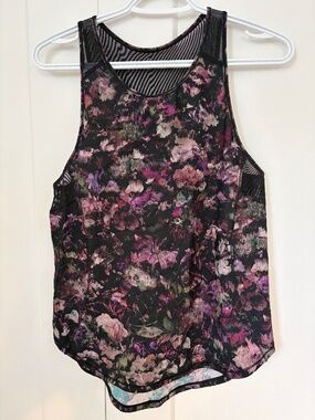 Lululemon women's tank